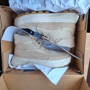 Sorel Ona 503 Mid Cozy Cream Waterproof Boots Size 10 NWT